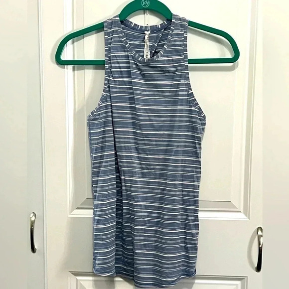 Women’s Lululemon Racer Back Top with open back - Picture 1 of 4